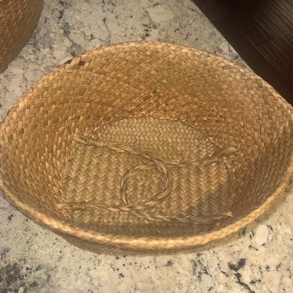 2 Folding Seagrass baskets Handmade, Loom Weave, Side handles, Plants, Storage - Picture 7 of 16